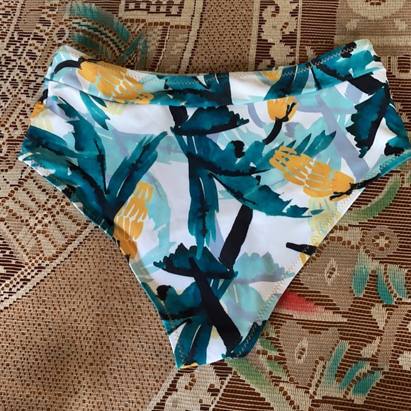 Shein, bikini bottom - Picture 2 of 3